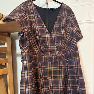 Torrid Retro Chic Plaid Dress Purple Orange Black Short Sleeve Size 20